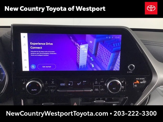 Used 2023 Toyota Highlander Limited image 17