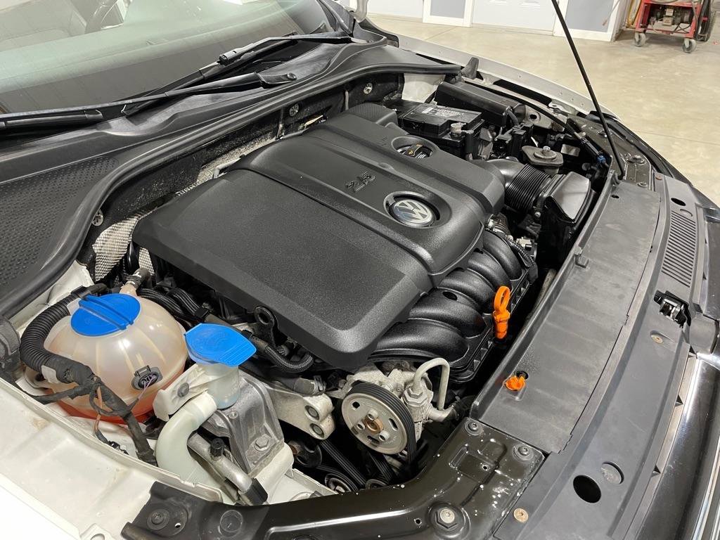 Used 2012 Volkswagen Passat 2.5 SE image 33