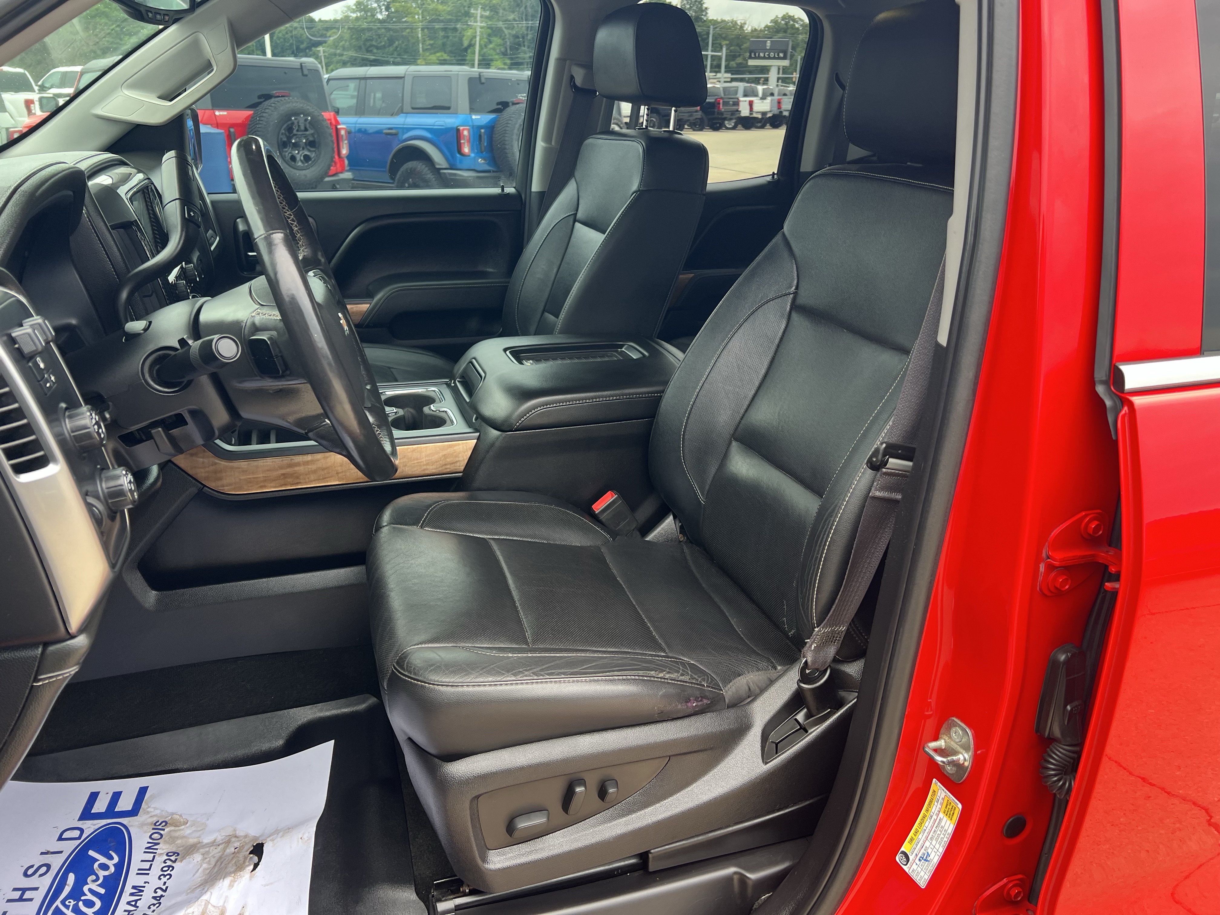 Used 2016 Chevrolet Silverado 1500 LTZ w/ LTZ Plus Package AWD/4WD image 34
