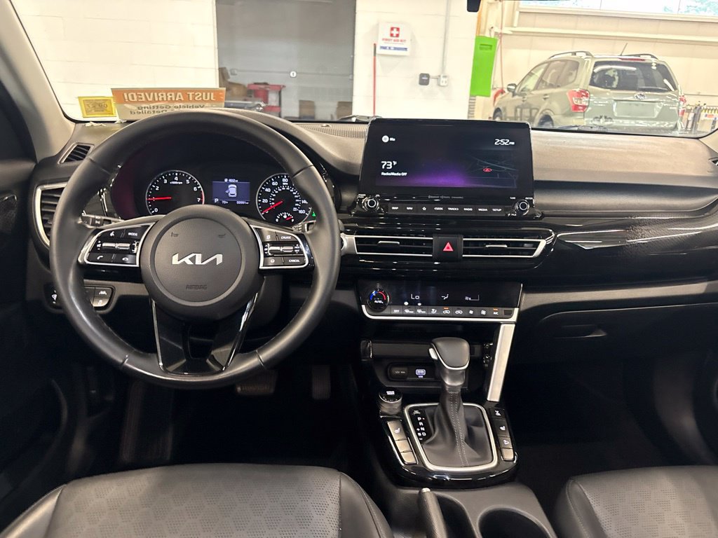 Certified 2022 Kia Seltos EX AWD/4WD image 12