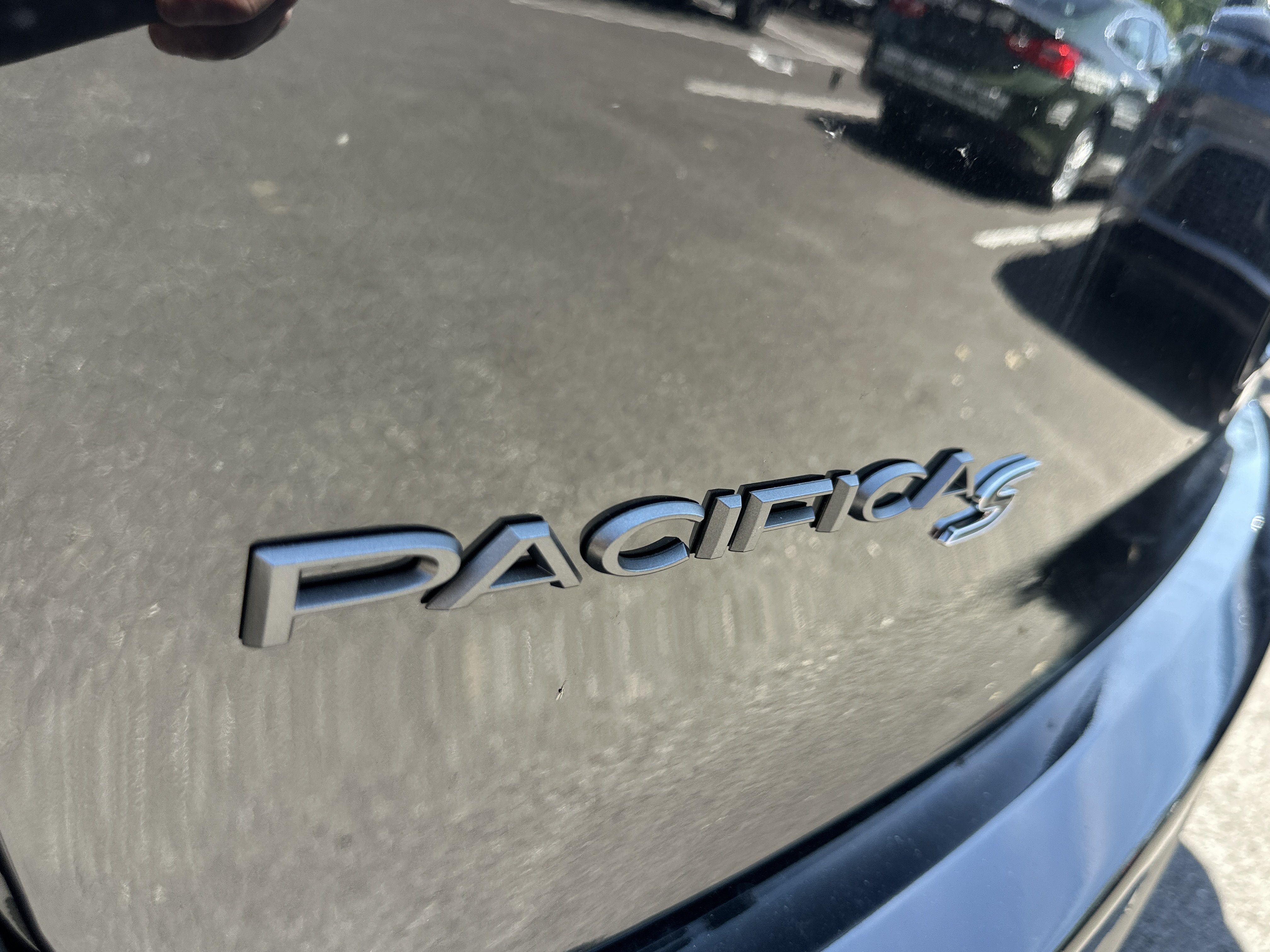 New 2027 Chrysler Pacifica Limited FWD image 26