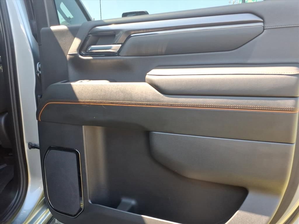 Used 2024 GMC Sierra 3500 AT4 w/ AT4 Premium Plus Package image 15