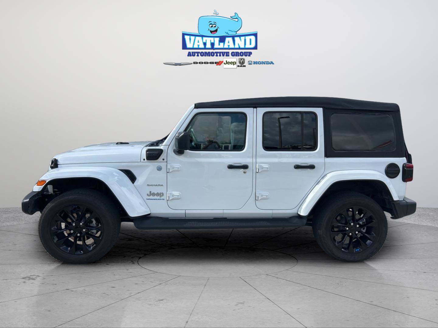 Used 2023 Jeep Wrangler Sahara 4xe w/ Cold Weather Group image 2