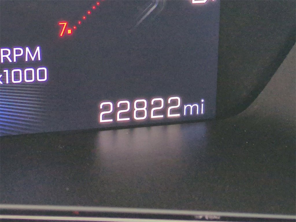 Used 2024 Chevrolet Colorado ZR2 w/ Technology Package image 12