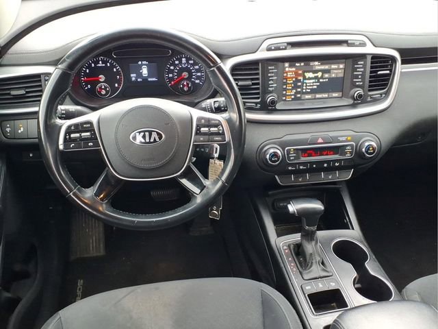 Used 2019 Kia Sorento LX w/ LX Convenience Package image 6