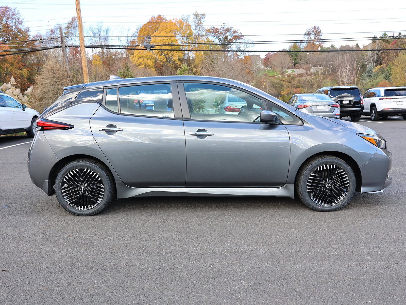 Used 2023 Nissan Leaf SV Plus image 8