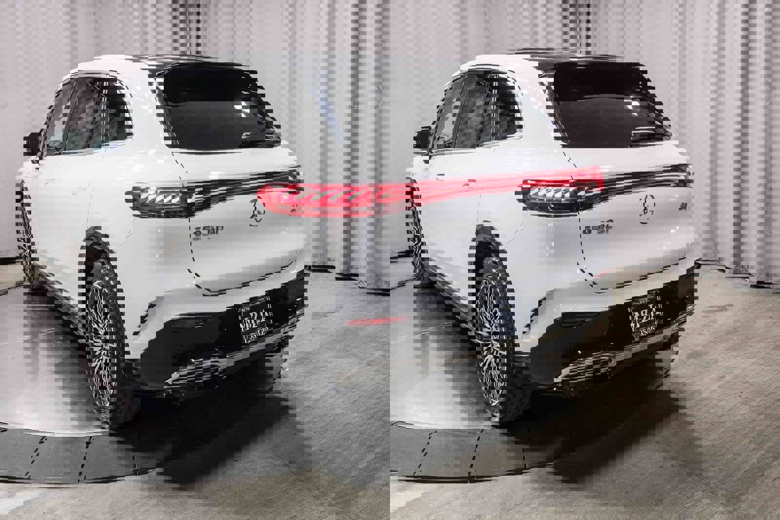 Certified 2023 Mercedes-Benz EQS 580 4MATIC SUV image 8