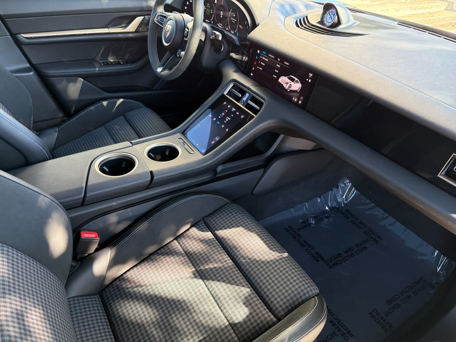 Certified 2025 Porsche Taycan 4S AWD/4WD image 16