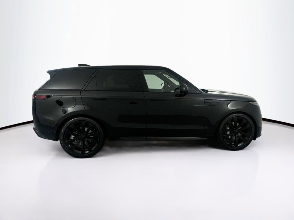 New 2026 Land Rover Range Rover Sport Dynamic SE image 4