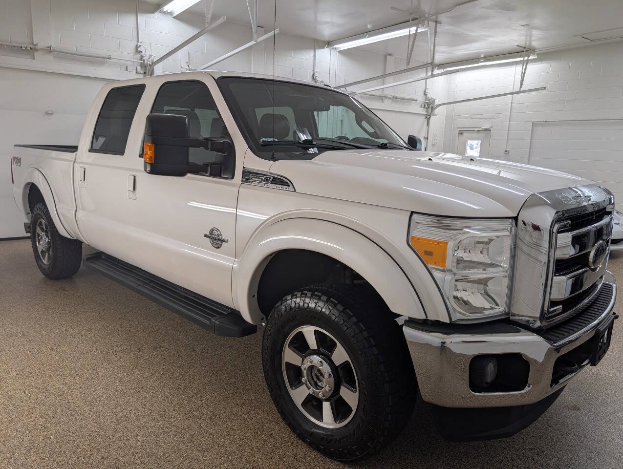 Used 2016 Ford F250 Lariat w/ Lariat Ultimate Package image 5