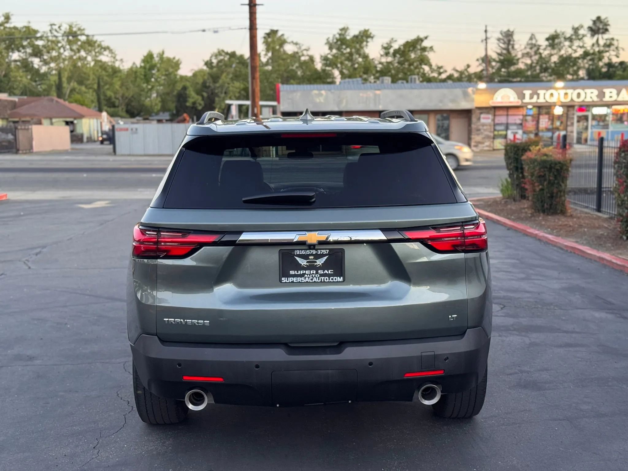 Used 2022 Chevrolet Traverse LT w/ LPO, Floor Liner Package image 5