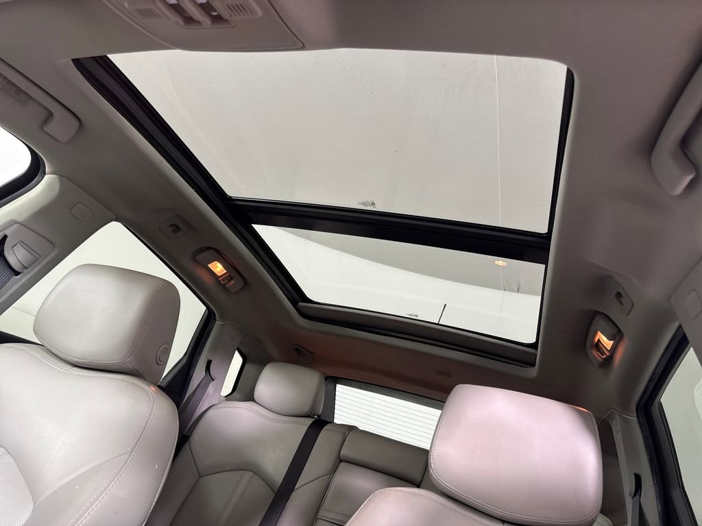 Used 2016 Cadillac SRX Luxury w/ Driver Awareness Package FWD image 20