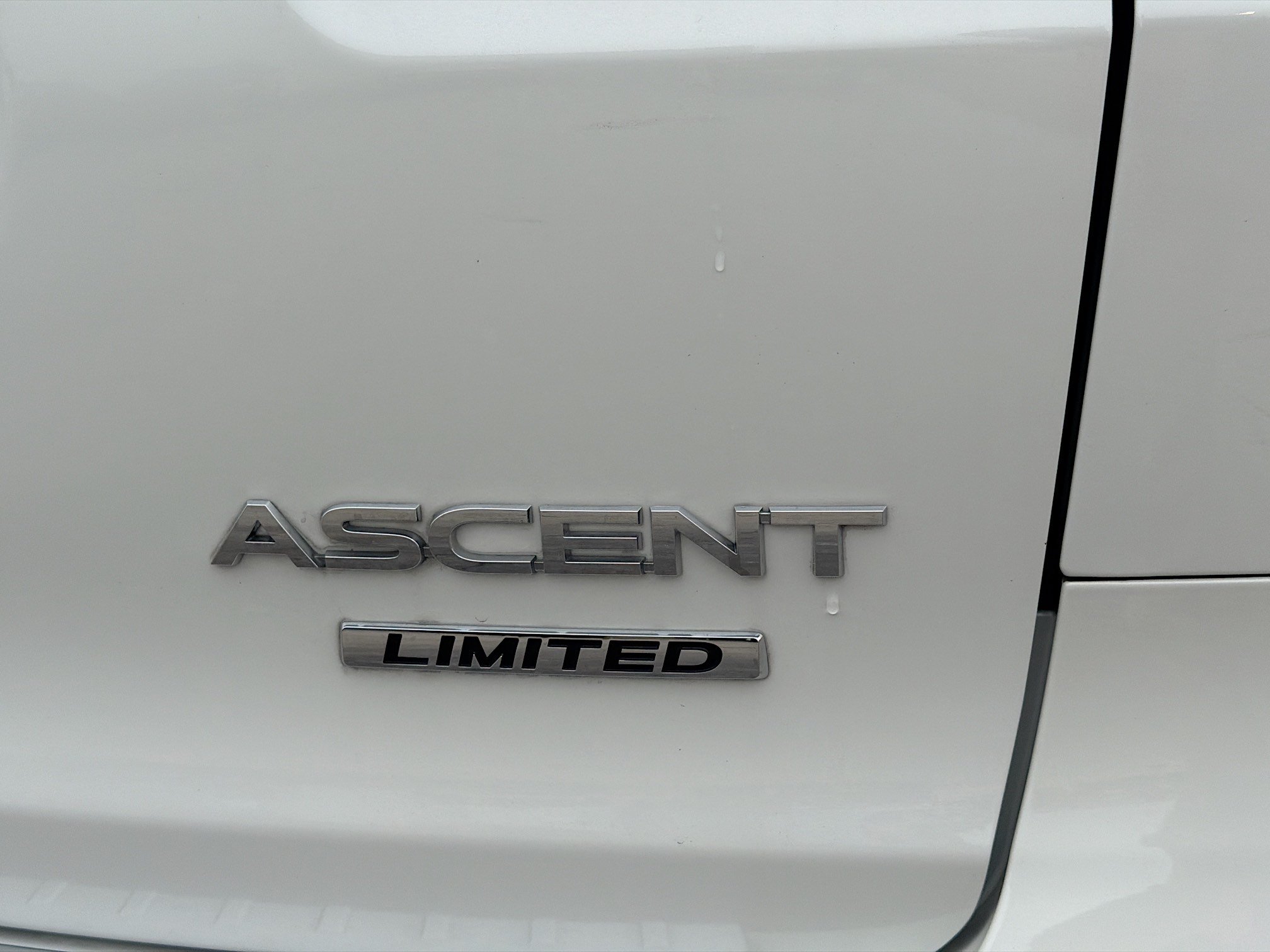 Used 2024 Subaru Ascent Limited w/ Technology Package AWD/4WD image 11