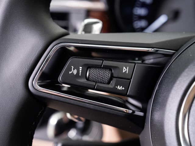 Certified 2026 Porsche Macan AWD/4WD image 14