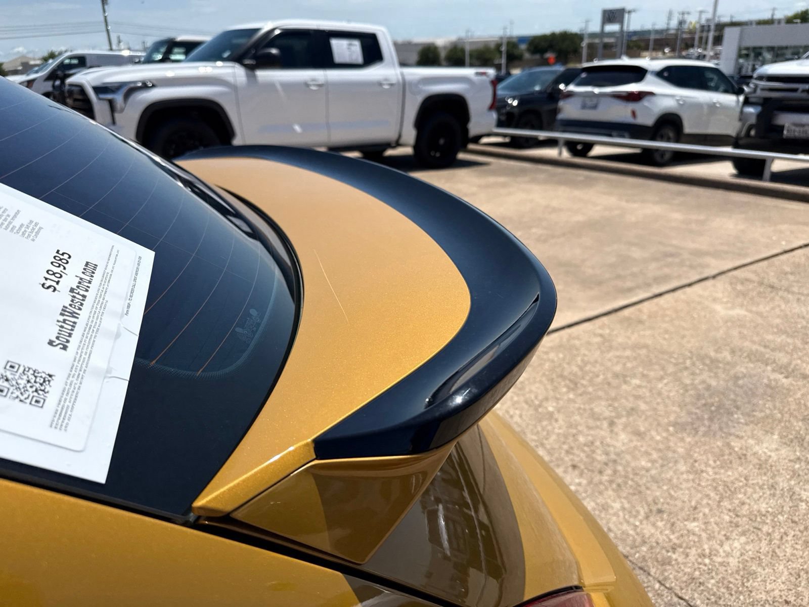 Used 2018 Volkswagen Beetle 2.0T Dune FWD image 10