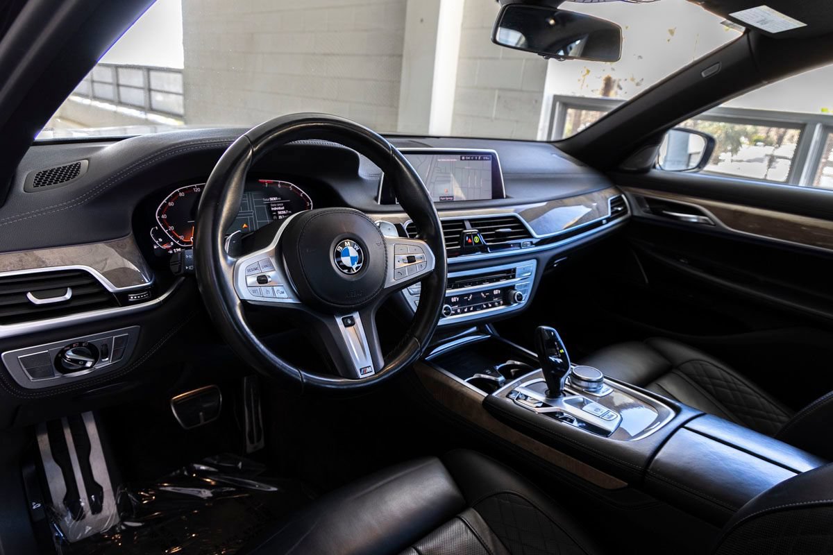 Used 2020 BMW 740i w/ M Sport Package RWD image 16