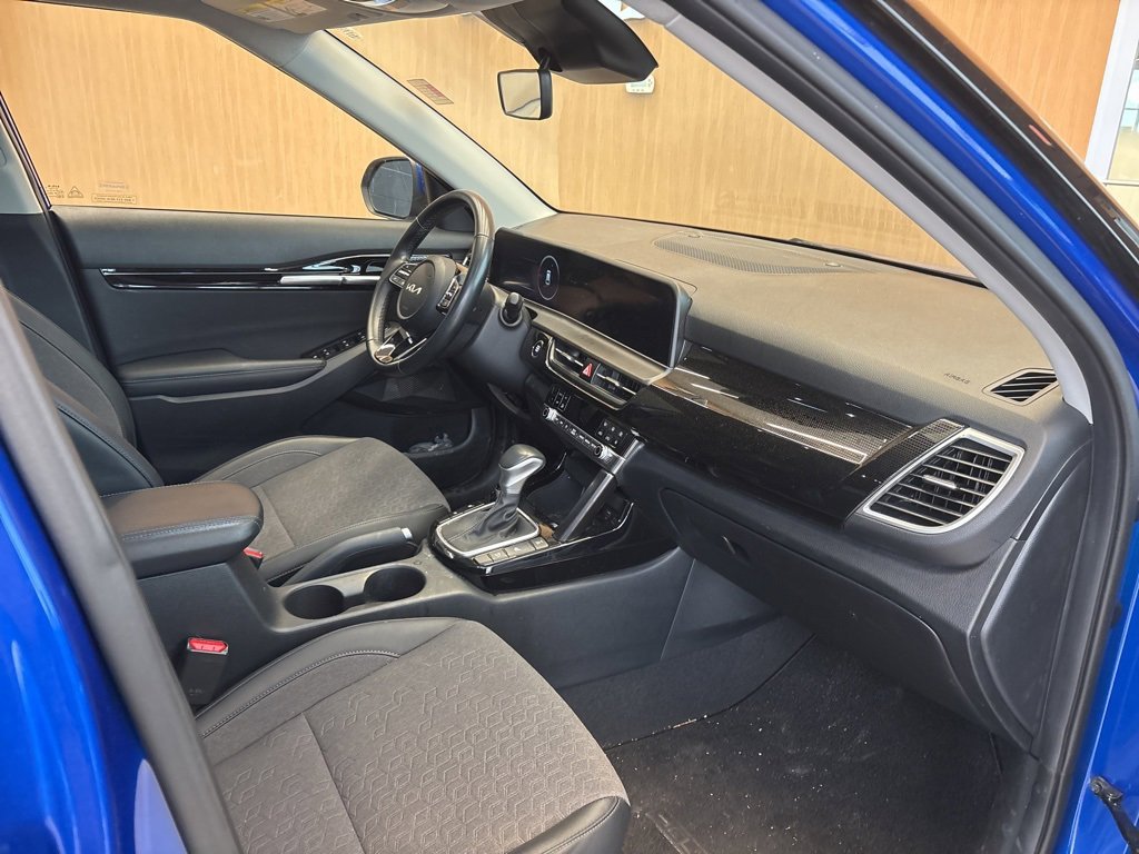 Certified 2024 Kia Seltos S image 24