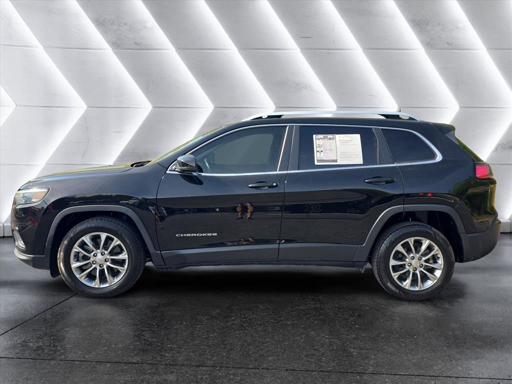 Used 2021 Jeep Cherokee Latitude Plus FWD image 2