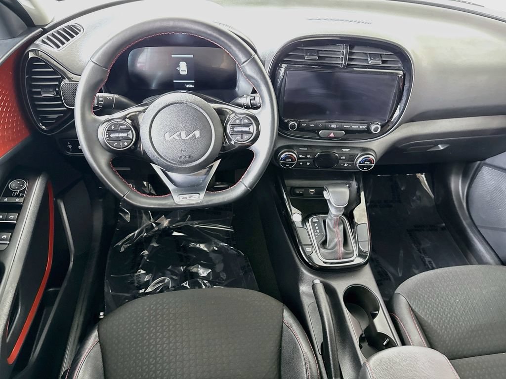 Certified 2025 Kia Soul GT-Line FWD image 4