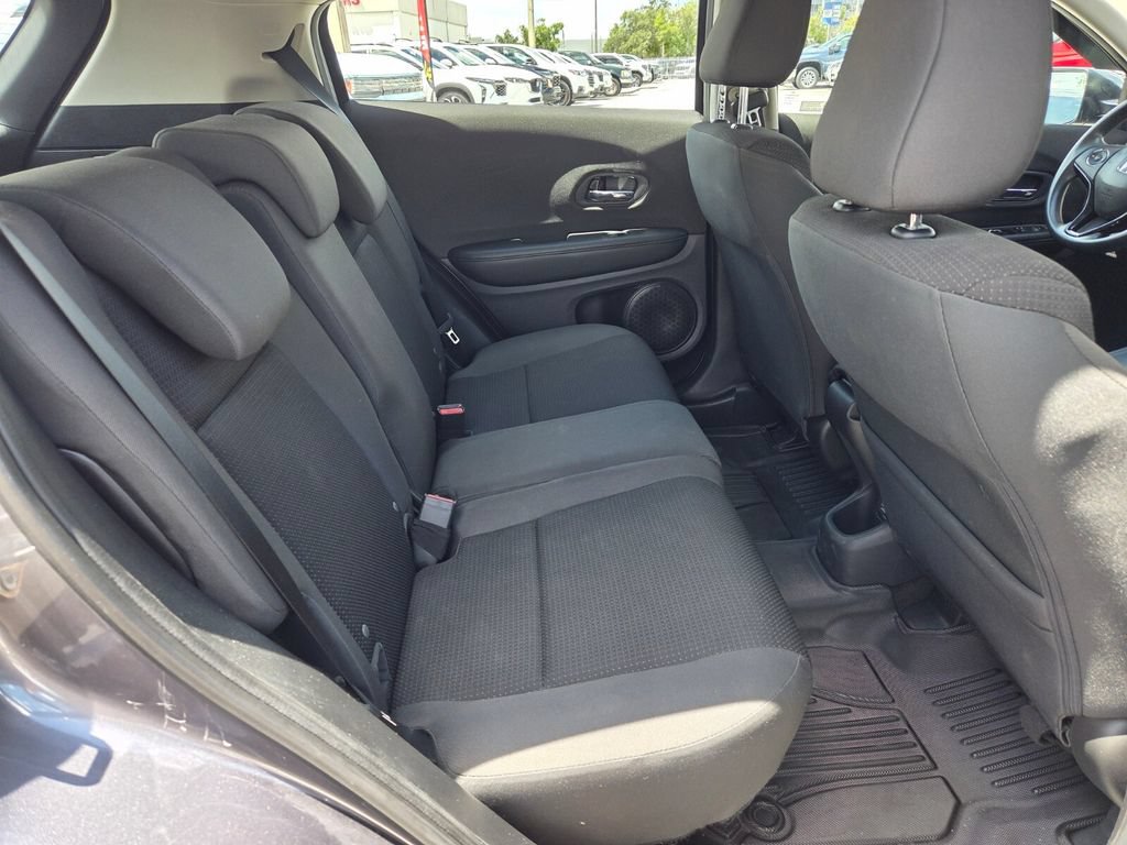 Used 2021 Honda HR-V LX image 12