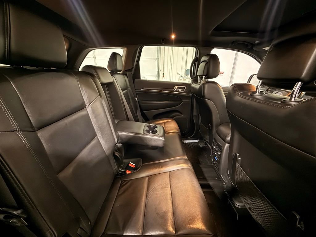 Used 2020 Jeep Grand Cherokee Limited image 31