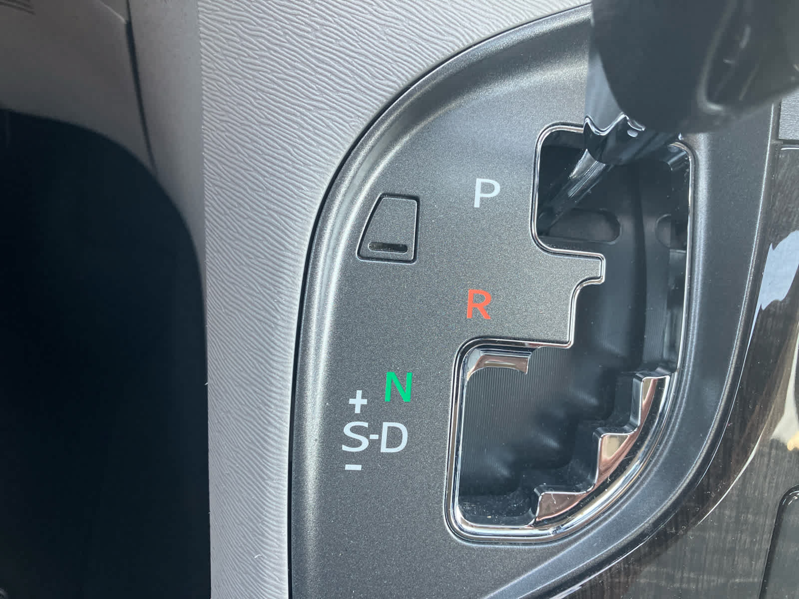 Used 2015 Toyota Venza LE FWD image 21