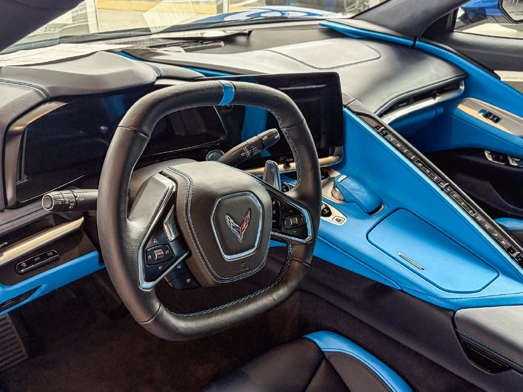 Used 2023 Chevrolet Corvette Stingray Premium Cpe w/ 3LT RWD image 8