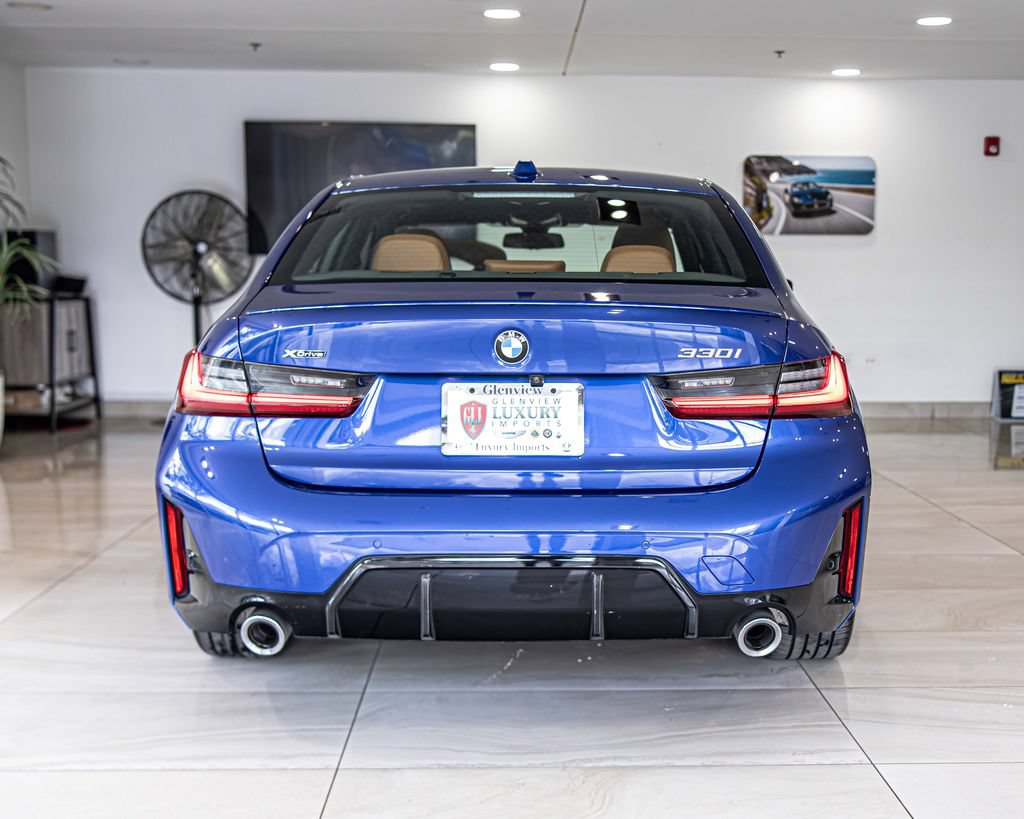 Used 2023 BMW 330i xDrive Sedan w/ M Sport Package AWD/4WD image 13