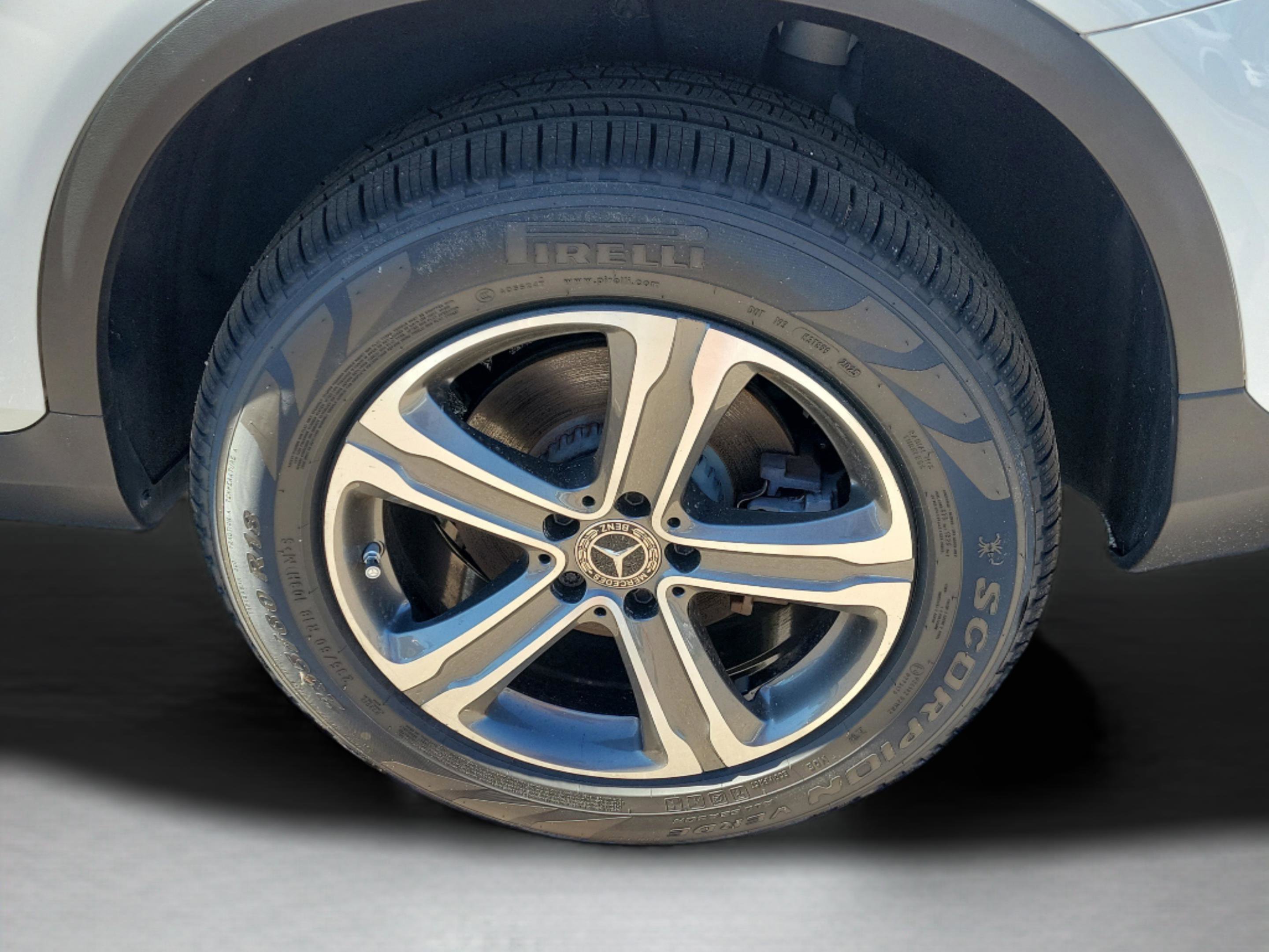 Certified 2019 Mercedes-Benz GLC 300 image 6