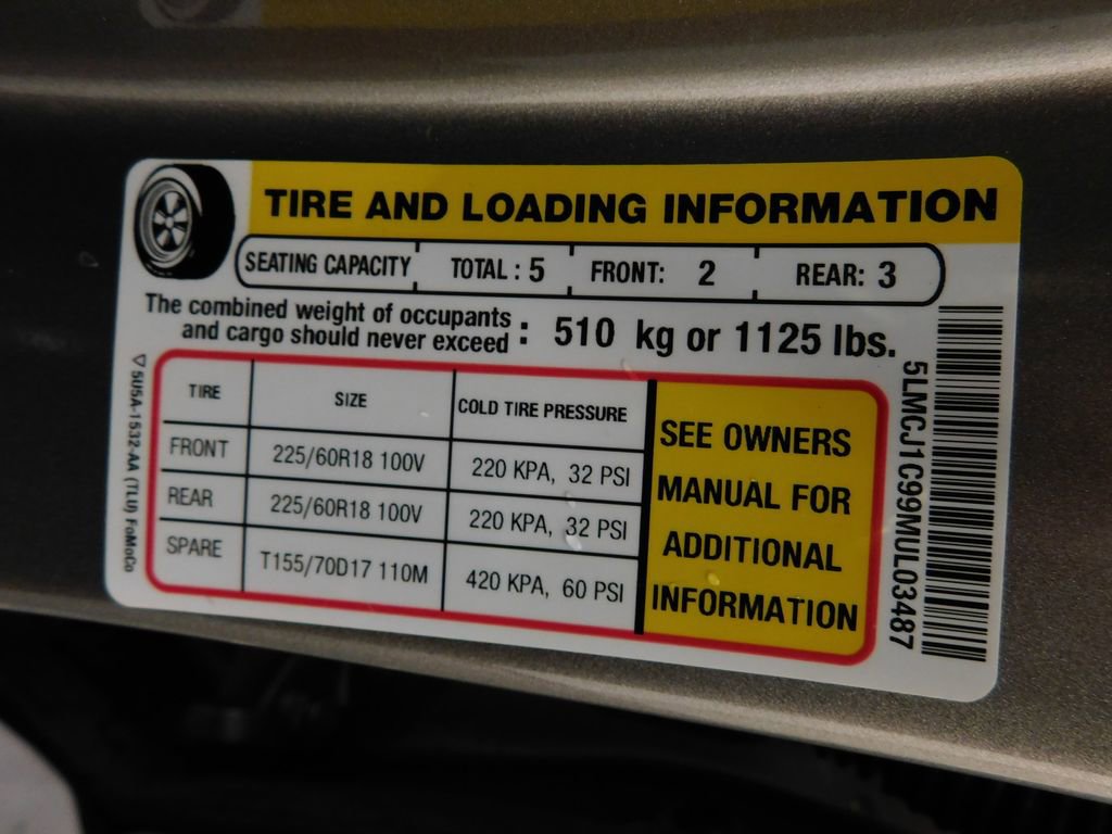 Used 2021 Lincoln Corsair Standard w/ Equipment Group 101A image 36