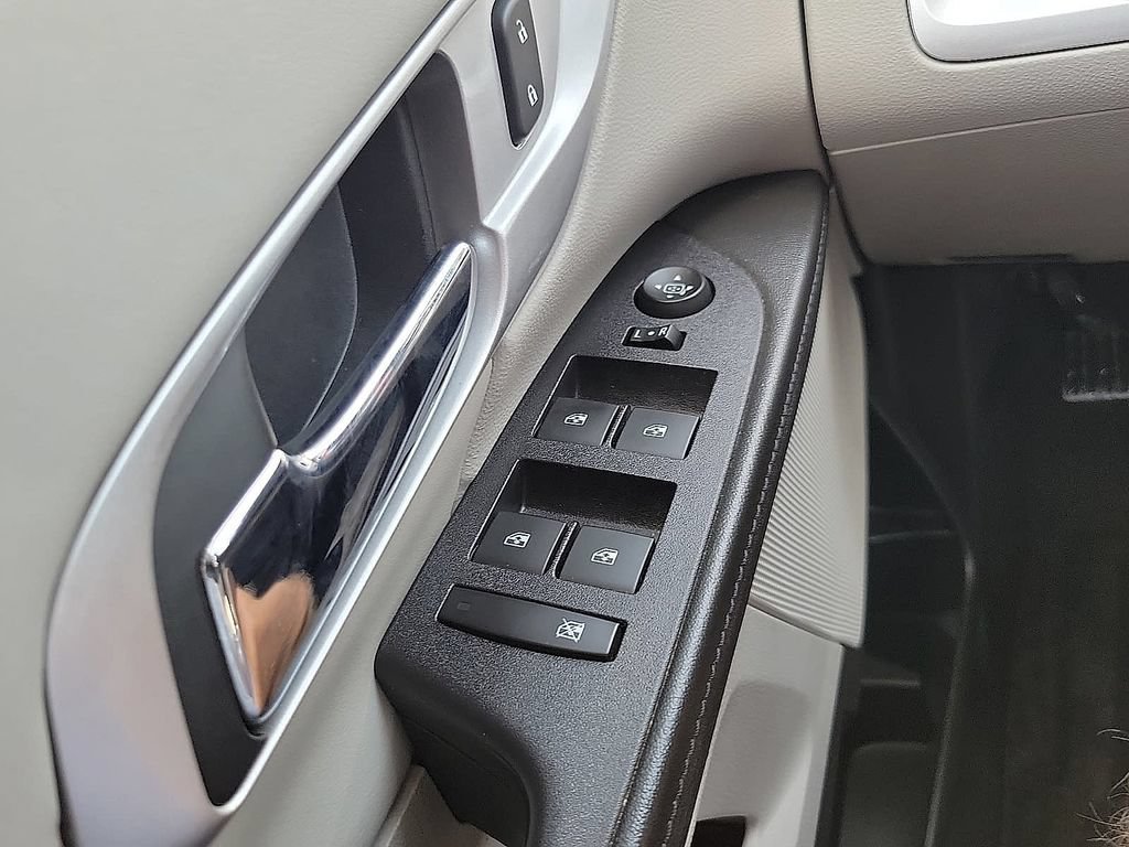 Used 2016 GMC Terrain SLE FWD image 13