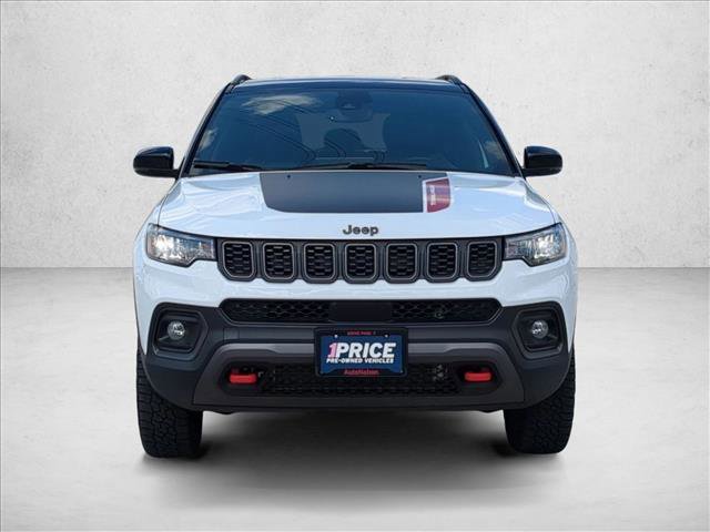 Used 2025 Jeep Compass Trailhawk w/ Trailer Tow Group image 2