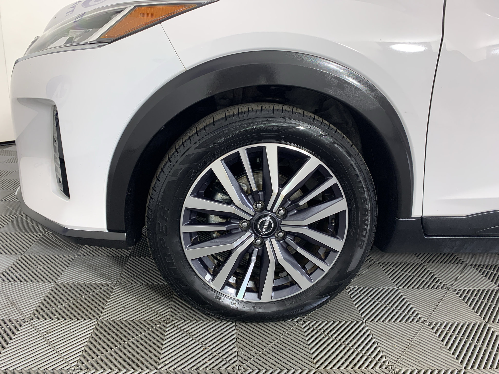 Used 2022 Nissan Kicks SV FWD image 11