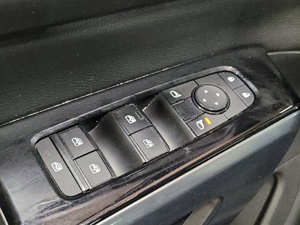 Used 2022 Nissan Pathfinder SL AWD/4WD image 27