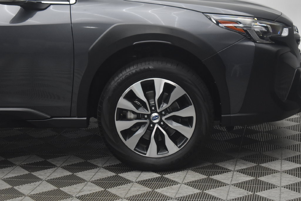 Used 2024 Subaru Outback Limited AWD/4WD image 28