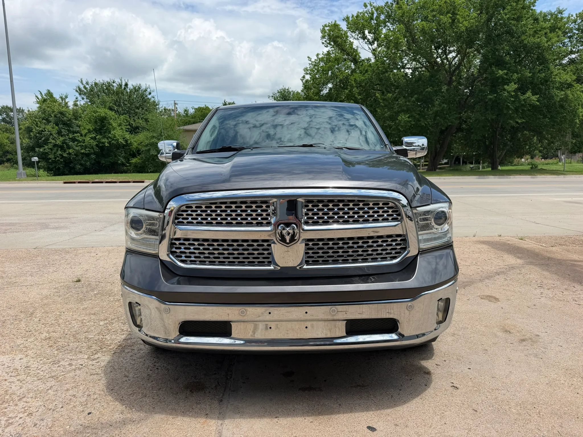 Used 2014 RAM 1500 Laramie w/ Convenience Group AWD/4WD image 7