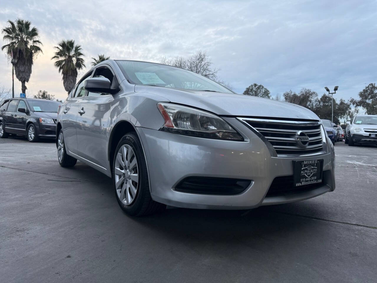 Used 2015 Nissan Sentra S FWD image 3