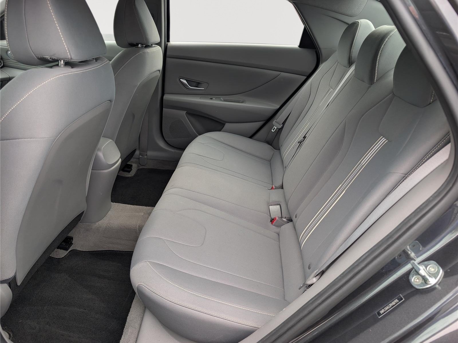 Used 2023 Hyundai Elantra SEL w/ Convenience Package FWD image 13