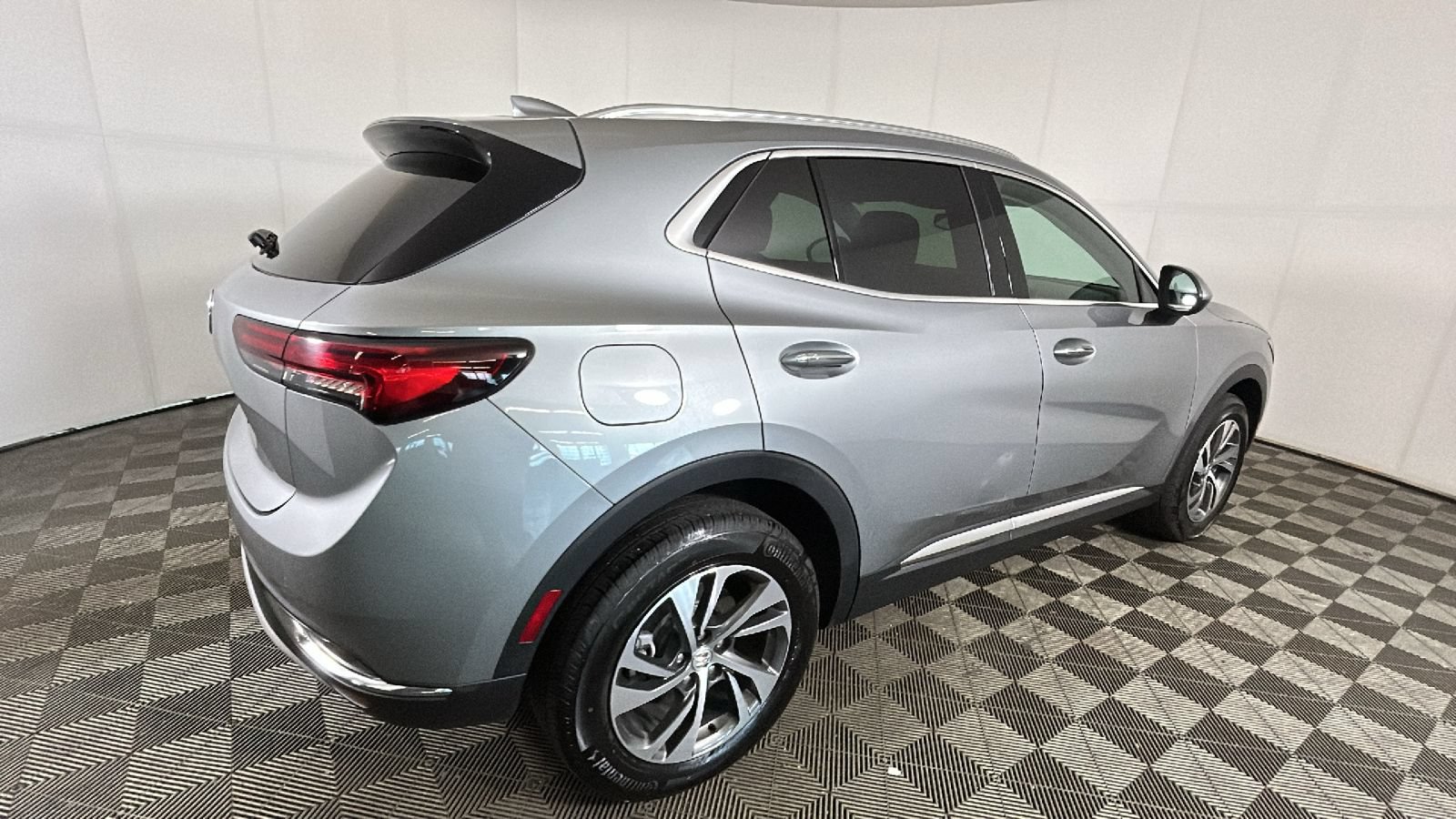 Used 2023 Buick Envision Essence AWD/4WD image 3