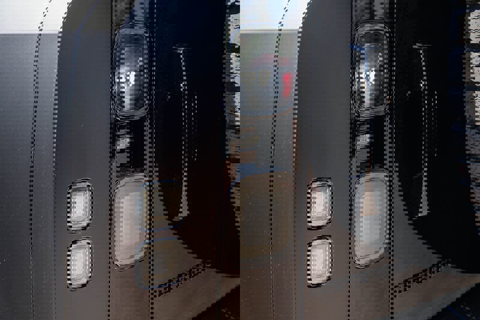 New 2026 Land Rover Defender 110 OCTA AWD/4WD image 7