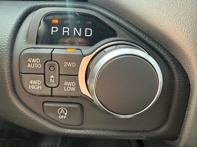 New 2026 RAM 1500 4x4 Crew Cab image 27