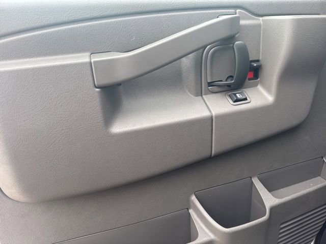 New 2025 Chevrolet Express 3500 Work Van w/ Power Convenience Package image 8