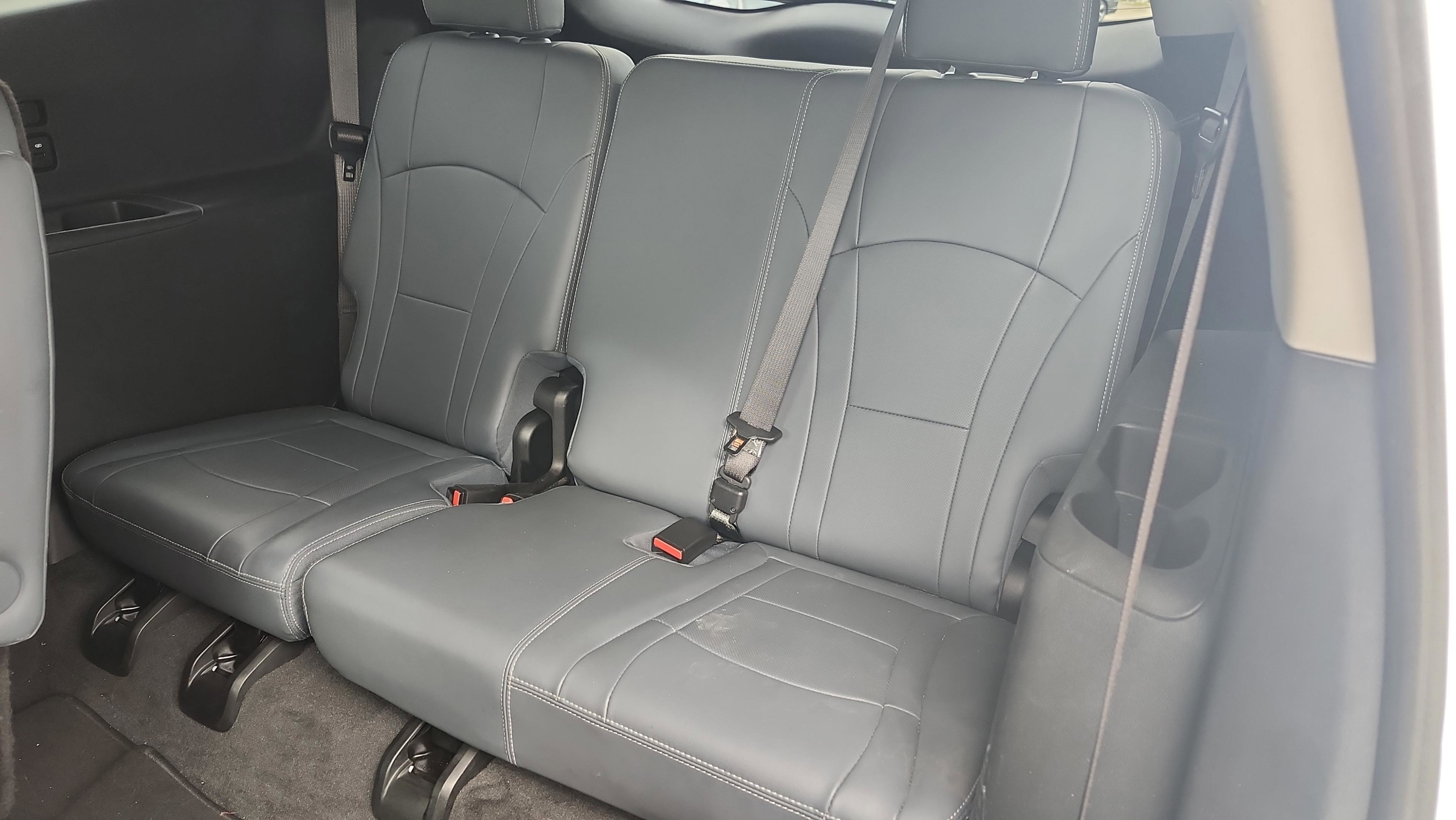 Used 2020 Buick Enclave Essence w/ Sound and Sites Package image 37