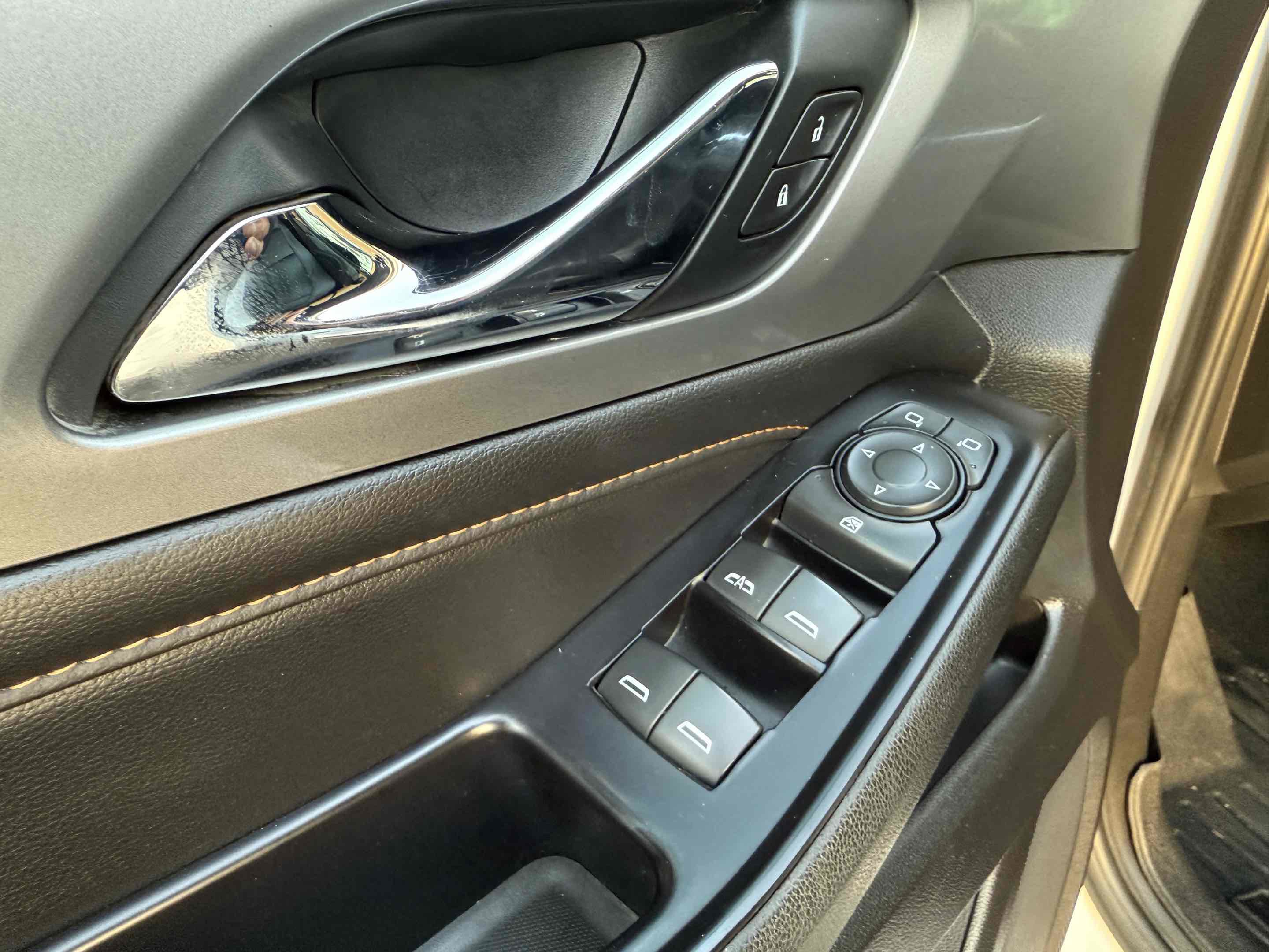 Used 2019 Chevrolet Traverse LT w/ LT Premium Package image 36