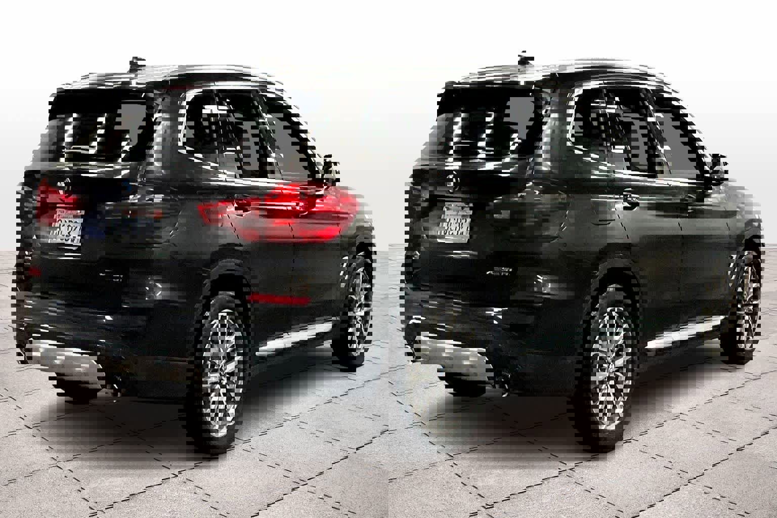 Used 2019 BMW X3 xDrive30i w/ Driving Assistance Package image 16