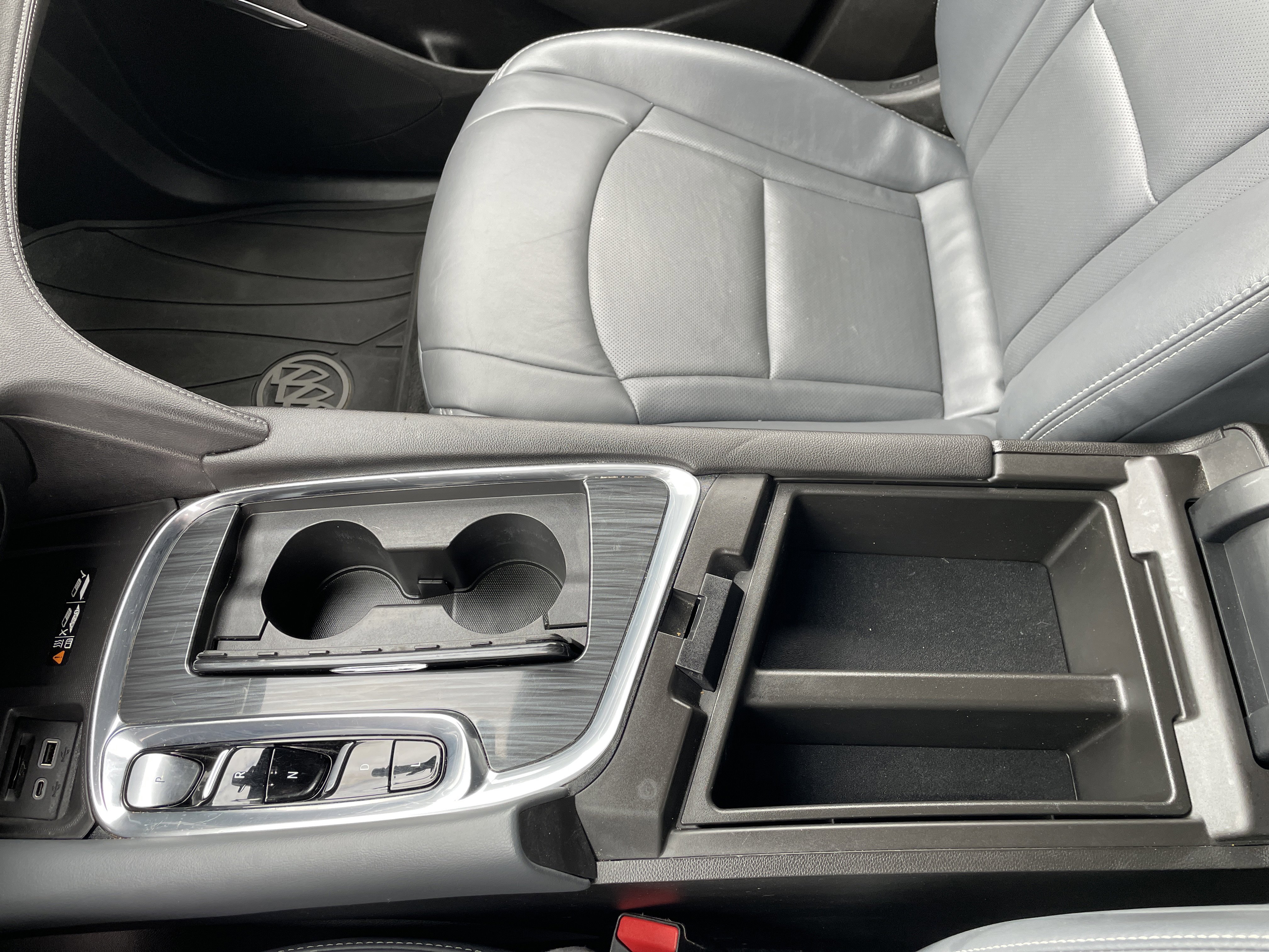 Used 2023 Buick Enclave Essence w/ Experience Buick Package image 38