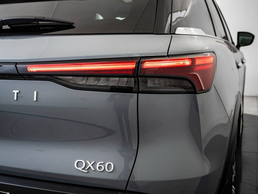Used 2025 INFINITI QX60 Sensory image 9