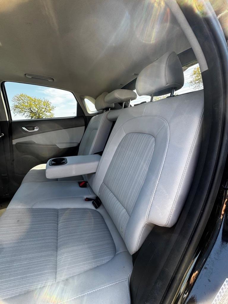 Used 2022 Hyundai Kona SEL w/ Convenience Package image 12