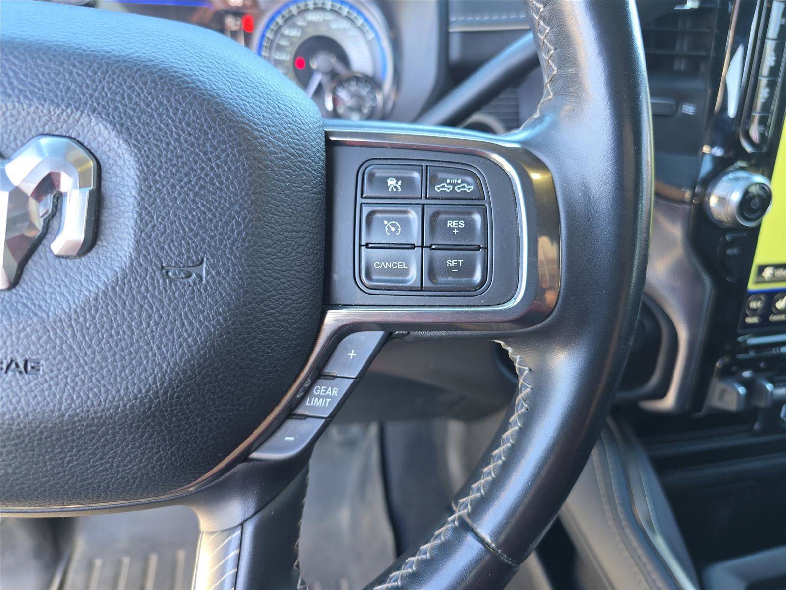 Used 2021 RAM 2500 Limited image 31