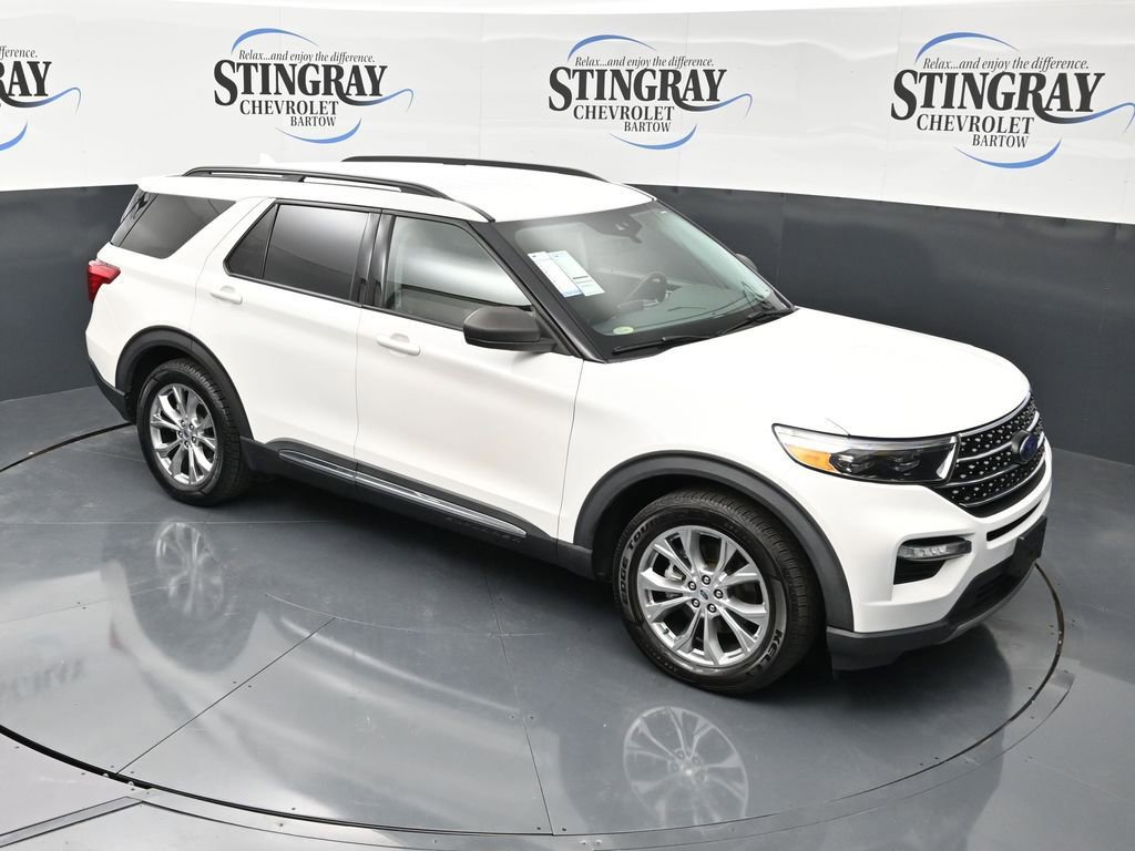 Used 2021 Ford Explorer XLT w/ Equipment Group 202A RWD image 9